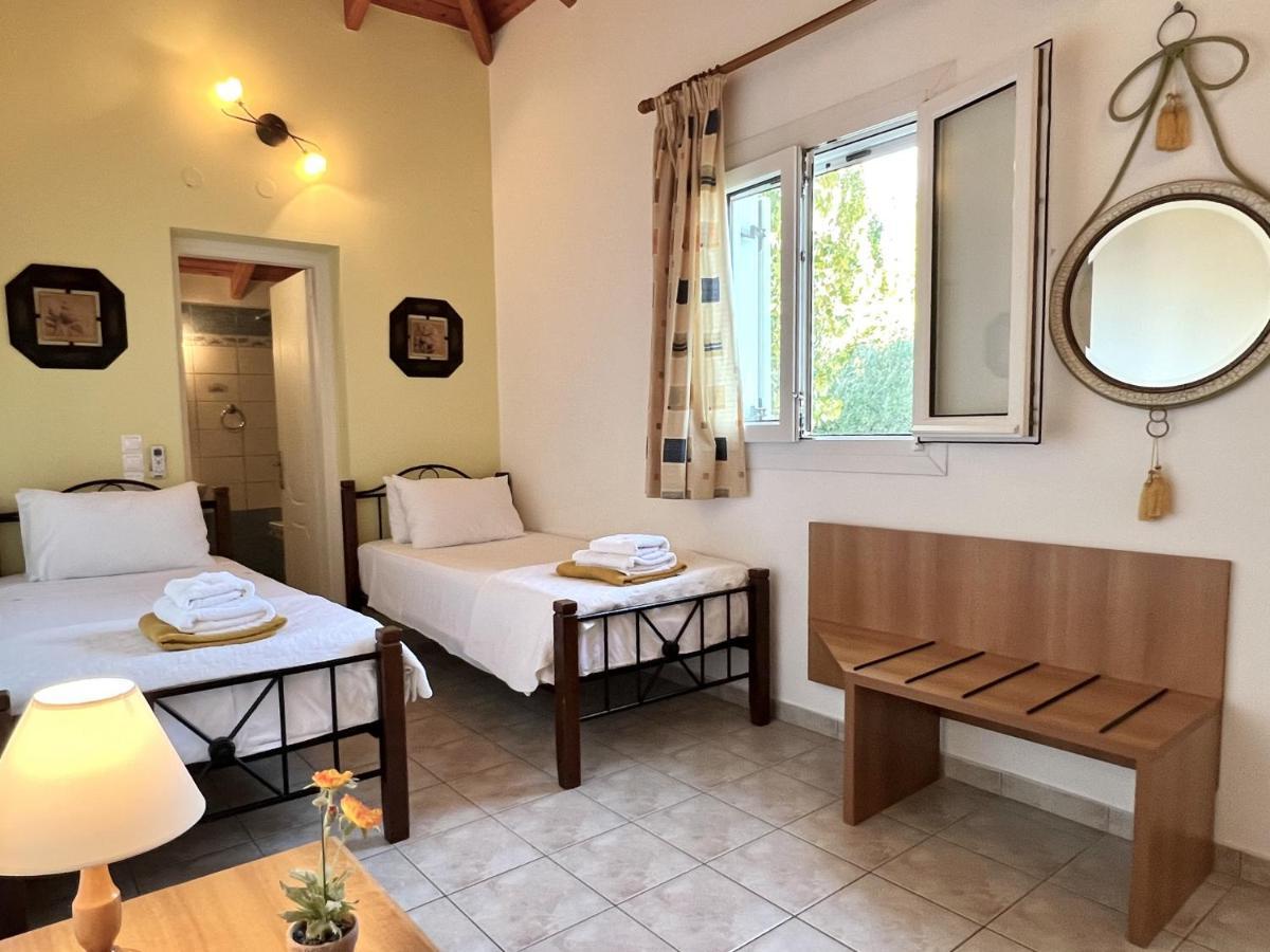 Villa Neptune Livathos  외부 사진