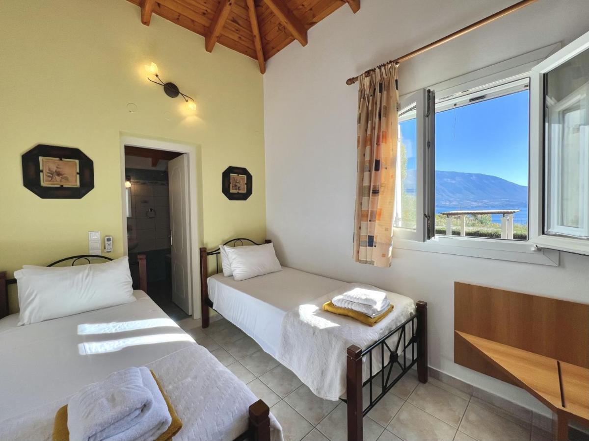 Villa Neptune Livathos  외부 사진
