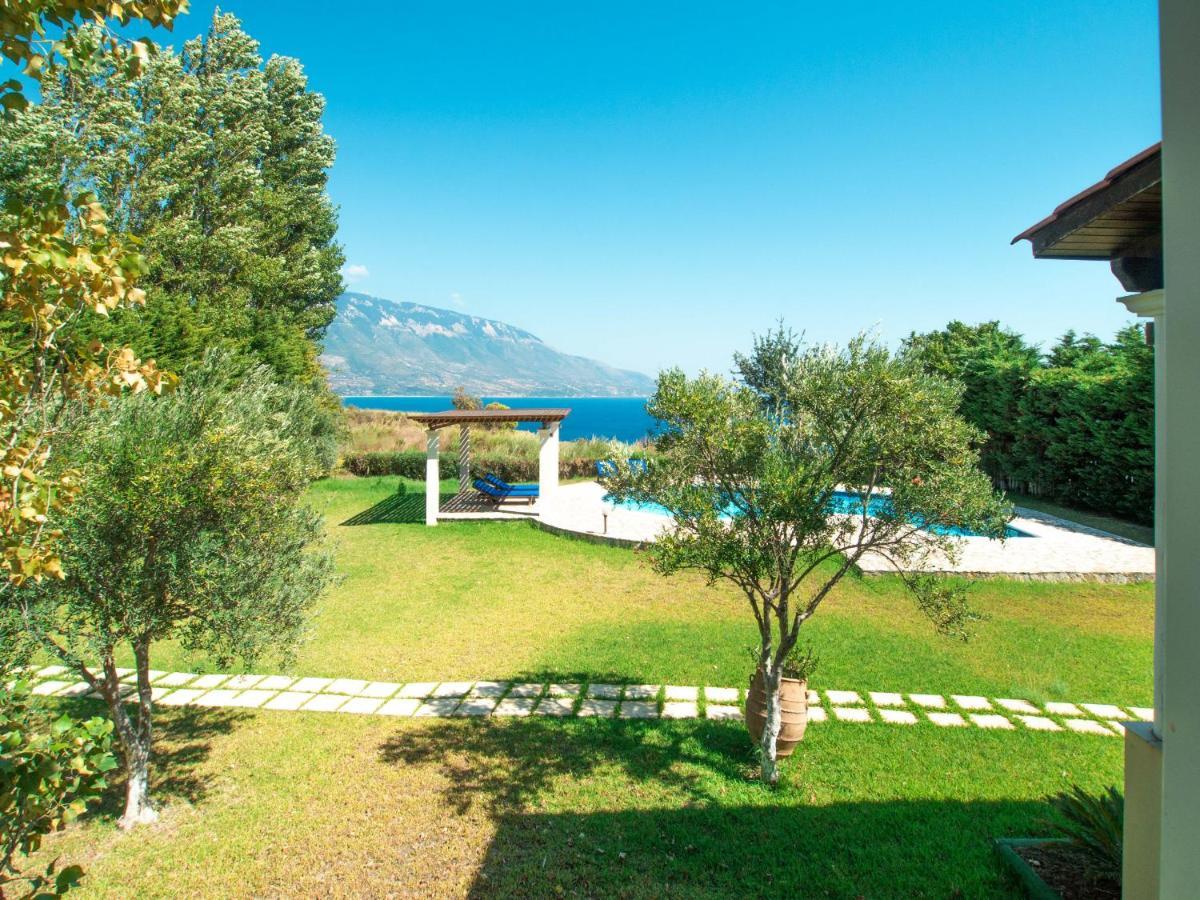 Villa Neptune Livathos  외부 사진